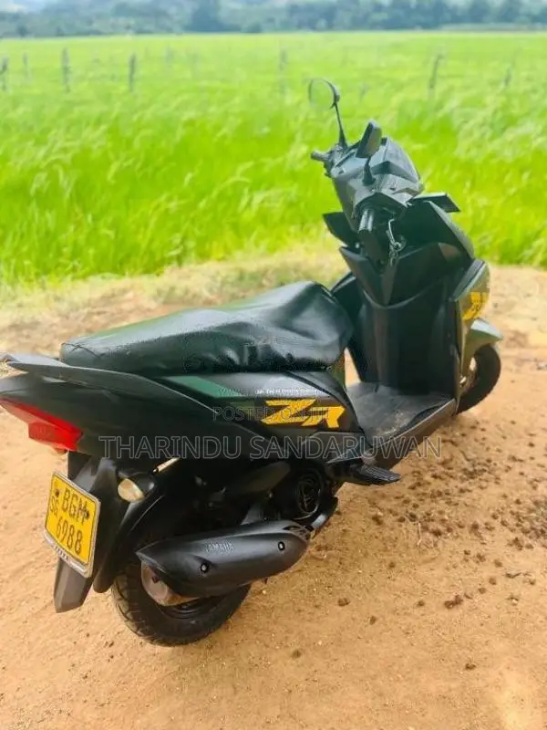 Yamaha Zr 2018 Motorbike (Used)