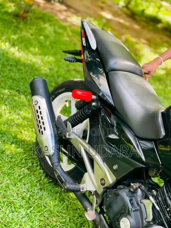 Bajaj Pulsar 180 2010 Motorbike (Used)