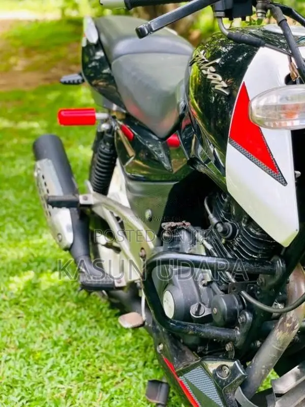 Bajaj Pulsar 180 2010 Motorbike (Used)
