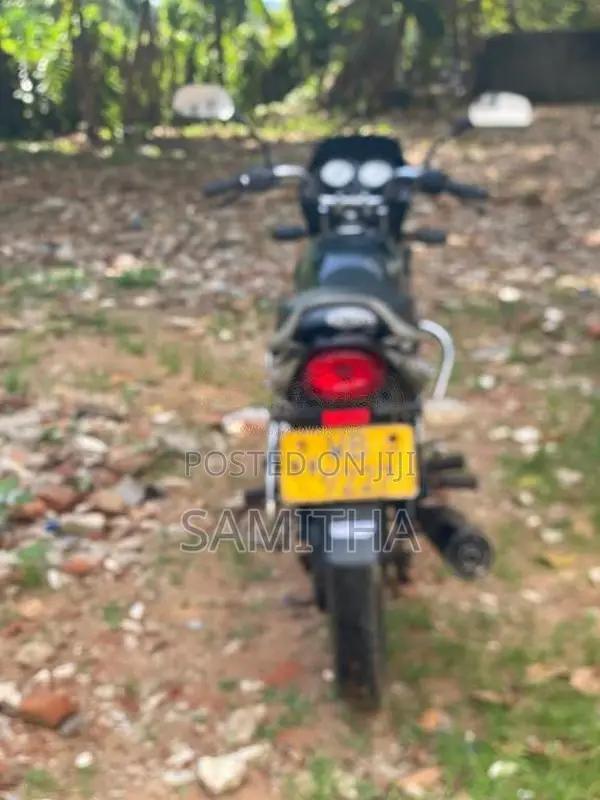 Bajaj Platina 2010 Motorbike (Used)