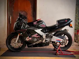 Honda CBR 2009 Motorbike (Used)