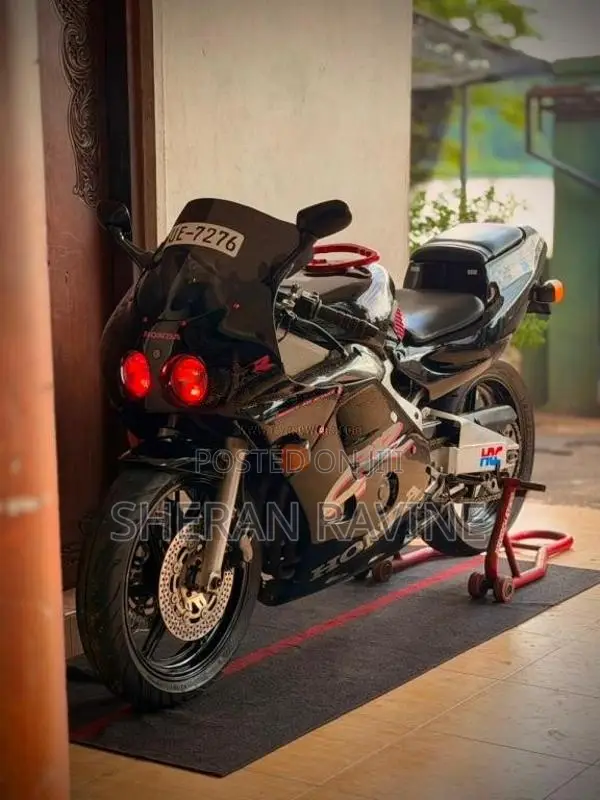 Honda CBR 2009 Motorbike (Used)