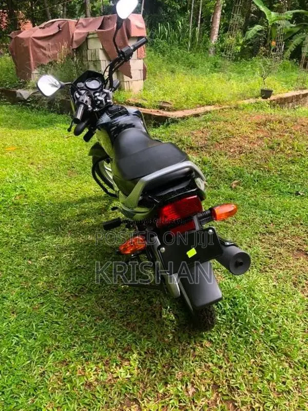 Bajaj CT-100 2025 Motorbike (Used)