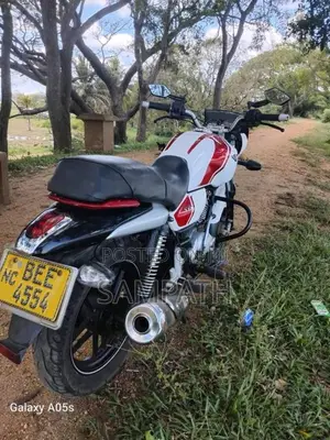 Bajaj V15 2016 Motorbike (Used)