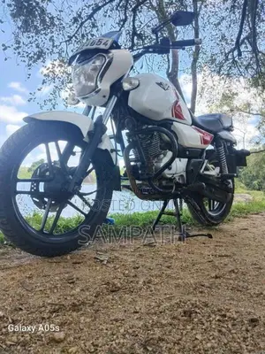 Bajaj V15 2016 Motorbike (Used)