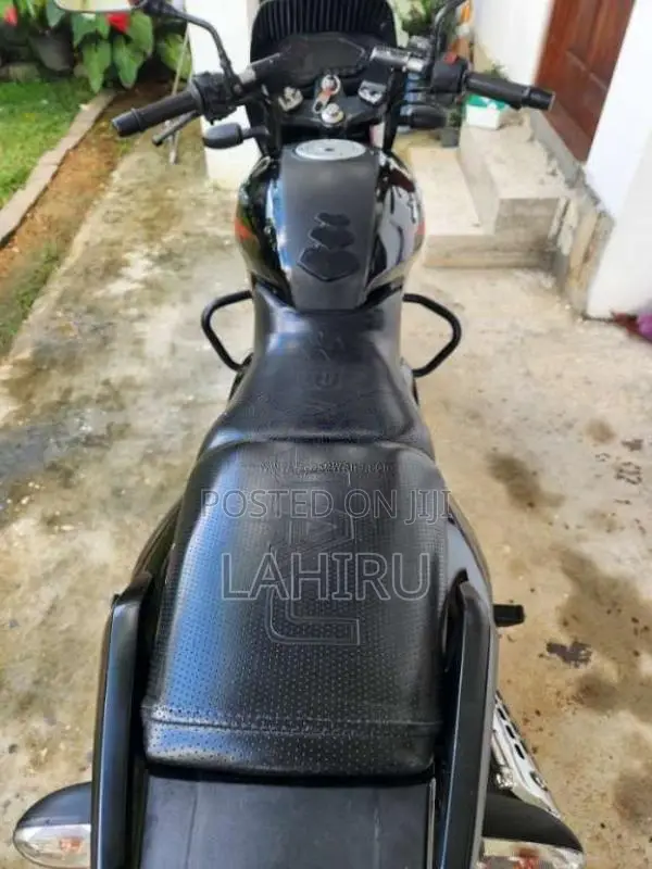 Bajaj Pulsar 180 2017 Motorbike (Used)