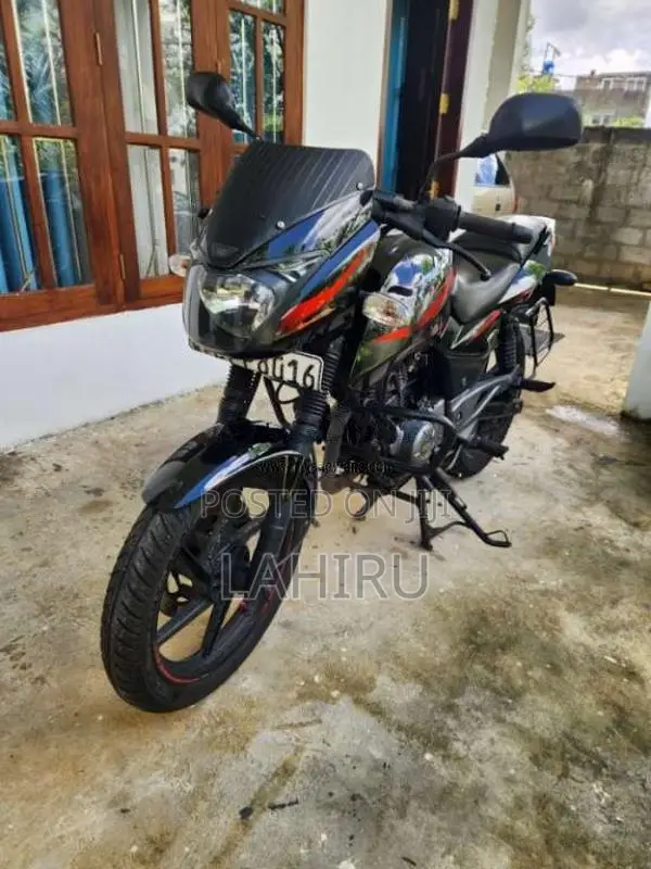 Bajaj Pulsar 180 2017 Motorbike (Used)