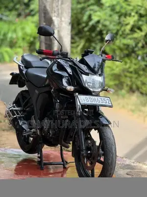 Yamaha Fz Version 2.0 2016 Motorbike (Used)