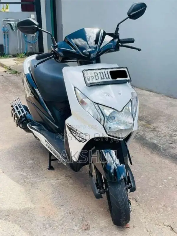 Honda Dio 2016 Motorbike (Used)