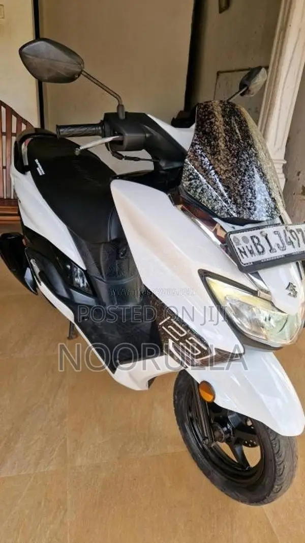 Suzuki Burgman 2019 Motorbike (Used)