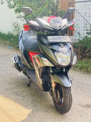 Yamaha ZR 2018 Motorbike (Used)