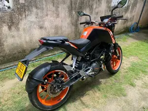 KTM DUKE 125 2020 Motorbike (Used)