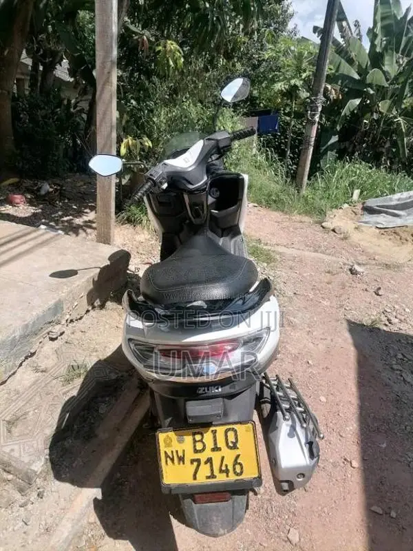 Suzuki Burgman 2020 Motorbike (Used)