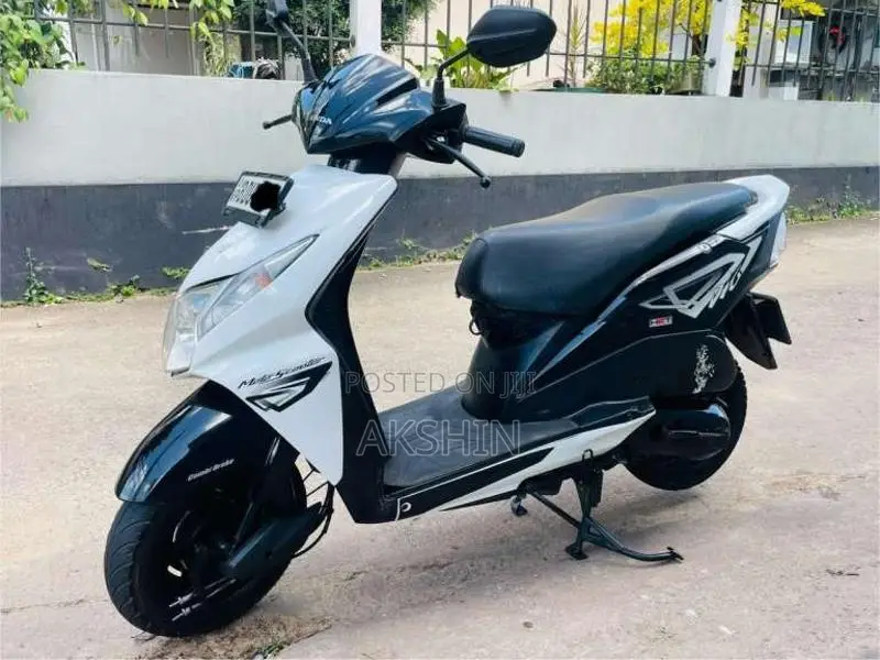 Honda Dio 2016 Motorbike (Used)