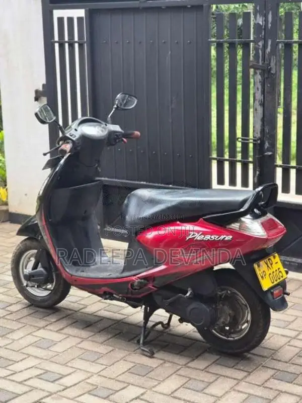 Hero Pleasure 2012 Motorbike (Used)
