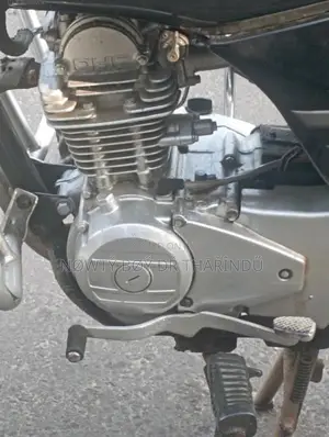 Bajaj Boxer 2004 Motorbike (Used)