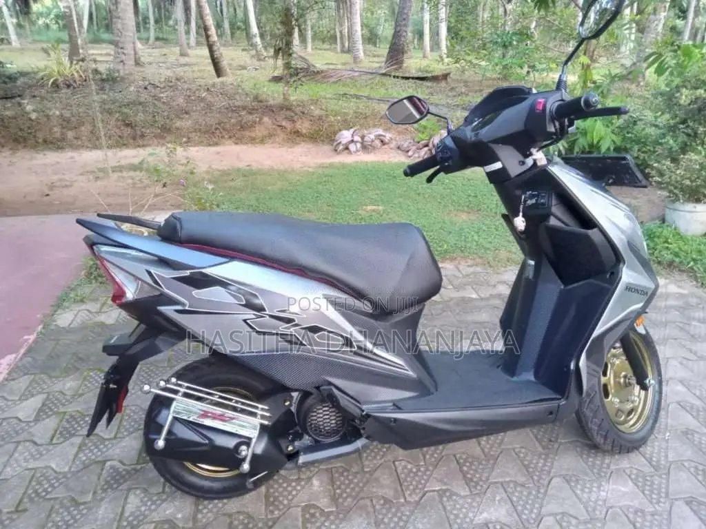 Honda Dio 2025 Motorbike (Used)
