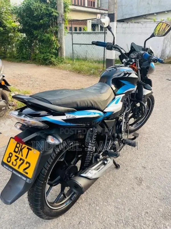 Bajaj Discover 125 2026 Motorbike (Used)