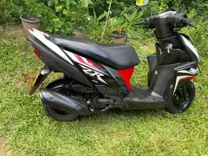 Yamaha ZR 2017 Motorbike (Used)