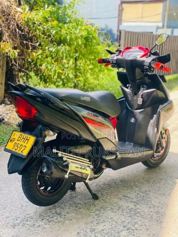 Yamaha ZR 2018 Motorbike (Used)