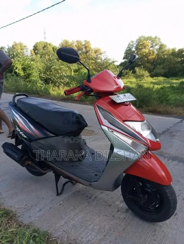 Honda Dio 2010 Motorbike (Used)