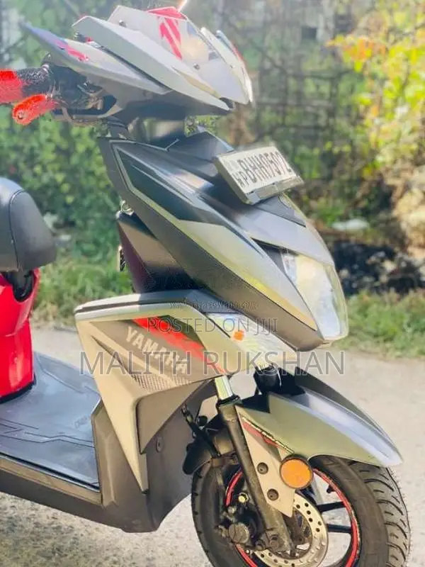 Yamaha ZR 2018 Motorbike (Used)