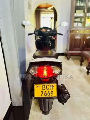 Honda Dio 2015 Motorbike (Used)