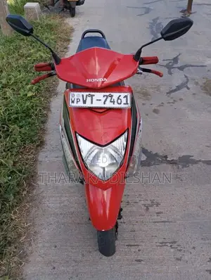 Honda Dio 2010 Motorbike (Used)