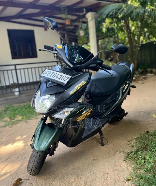 Yamaha ZR 2020 Motorbike (Used)