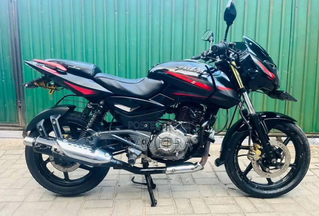 Bajaj Pulsar 180 2017 Motorbike (Used)