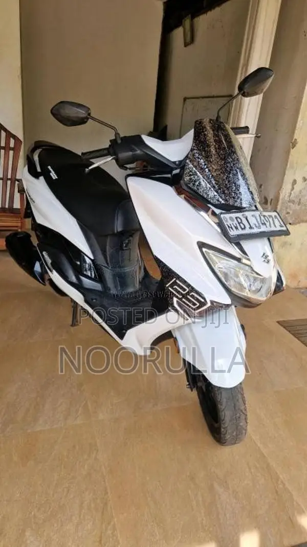 Suzuki Burgman 2019 Motorbike (Used)