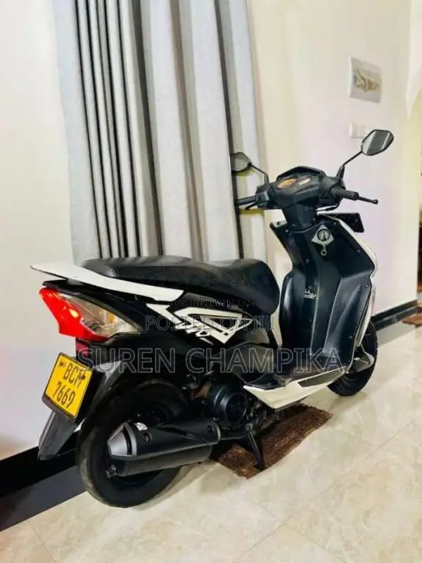 Honda Dio 2015 Motorbike (Used)