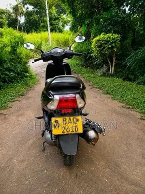 Honda Activa 2013 Motorbike (Used)