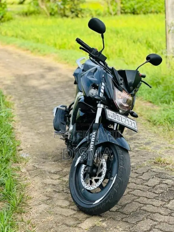 Yamaha FZ 2016 Motorbike (Used)
