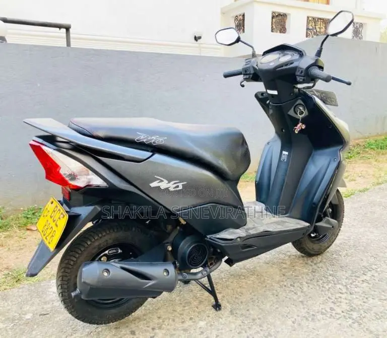 Honda Dio 2015 Motorbike (Used)