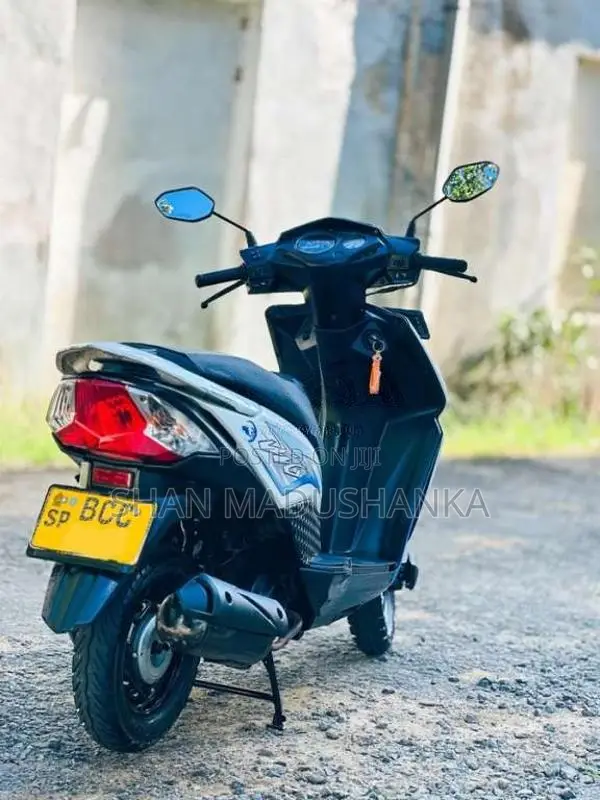 Honda Dio 2015 Motorbike (Used)