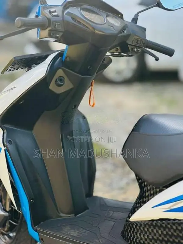 Honda Dio 2015 Motorbike (Used)