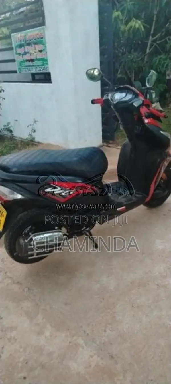 Honda DIO 2019 Motorbike (Used)
