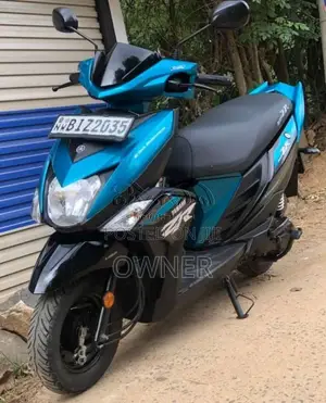 Yamaha ZR 2020 Motorbike (Used)