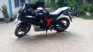 Suzuki Gixxer Sf Efi Abs 2017 Motorbike (Used)