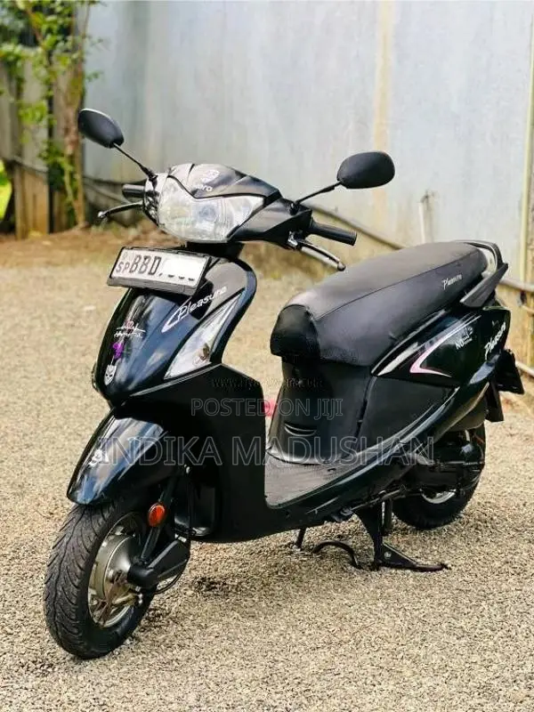 Hero Pleasure 2015 Motorbike (Used)