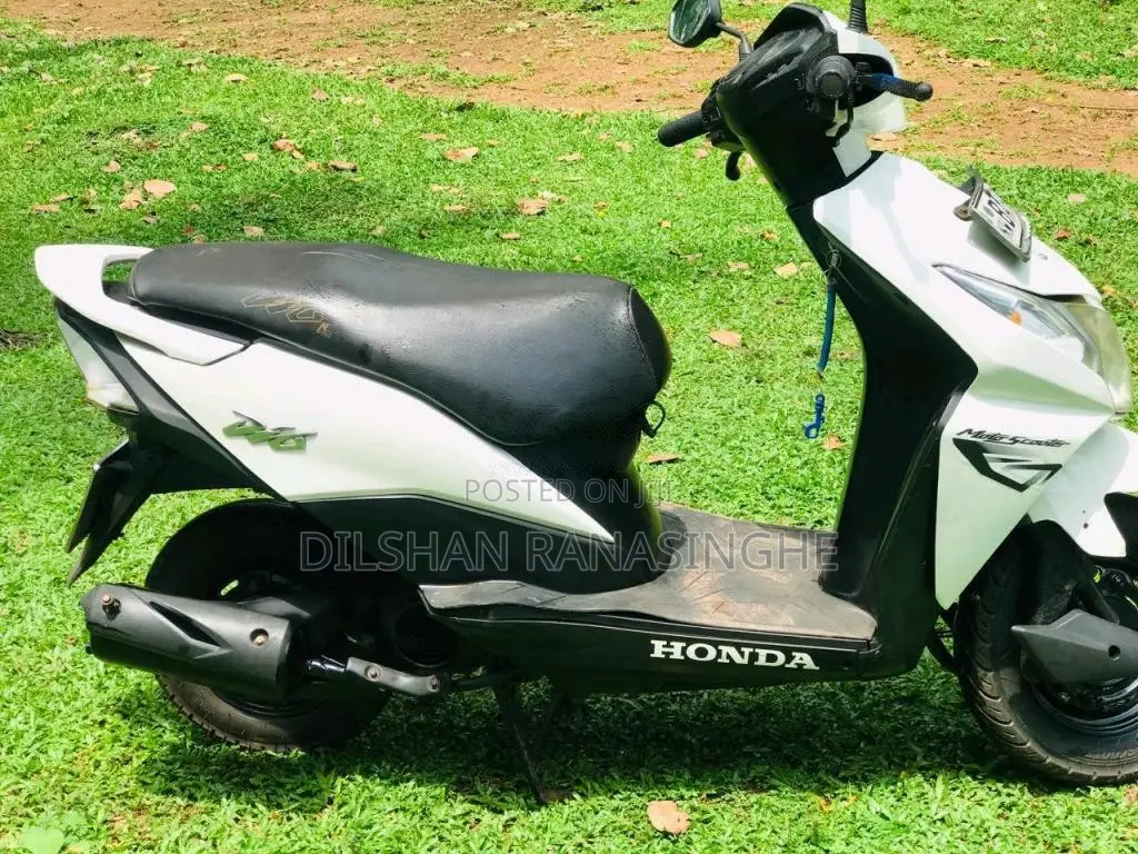 Honda Dio 2013 Motorbike (Used)