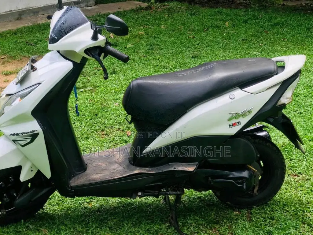 Honda Dio 2013 Motorbike (Used)