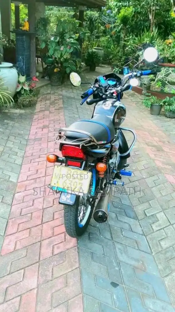 Bajaj CT-100 2015 Motorbike (Used)