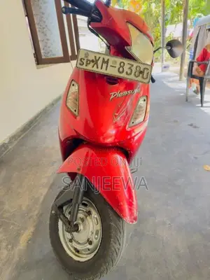 Hero Pleasure 2012 Motorbike (Used)