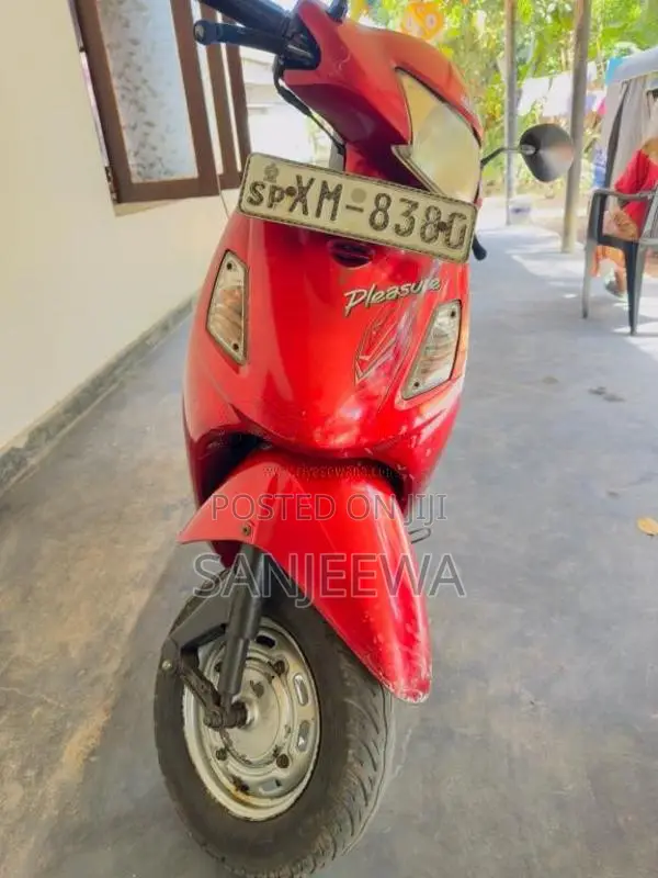 Hero Pleasure 2012 Motorbike (Used)