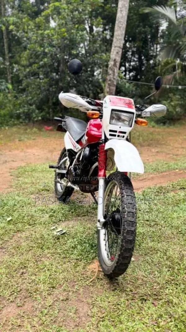 Yamaha Dt 175 1999 Motorbike (Used)