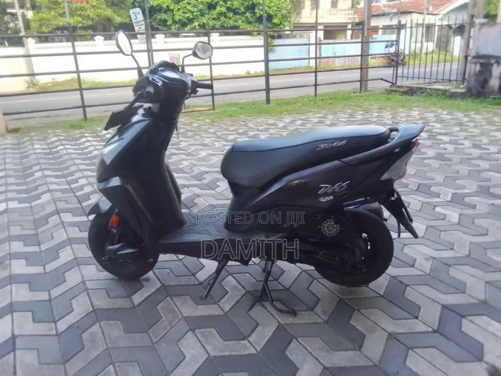 Honda Dio 2018 Motorbike (Used)