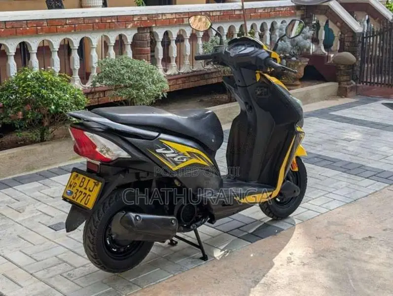 Honda Dio 2019 motorcycle (Used)