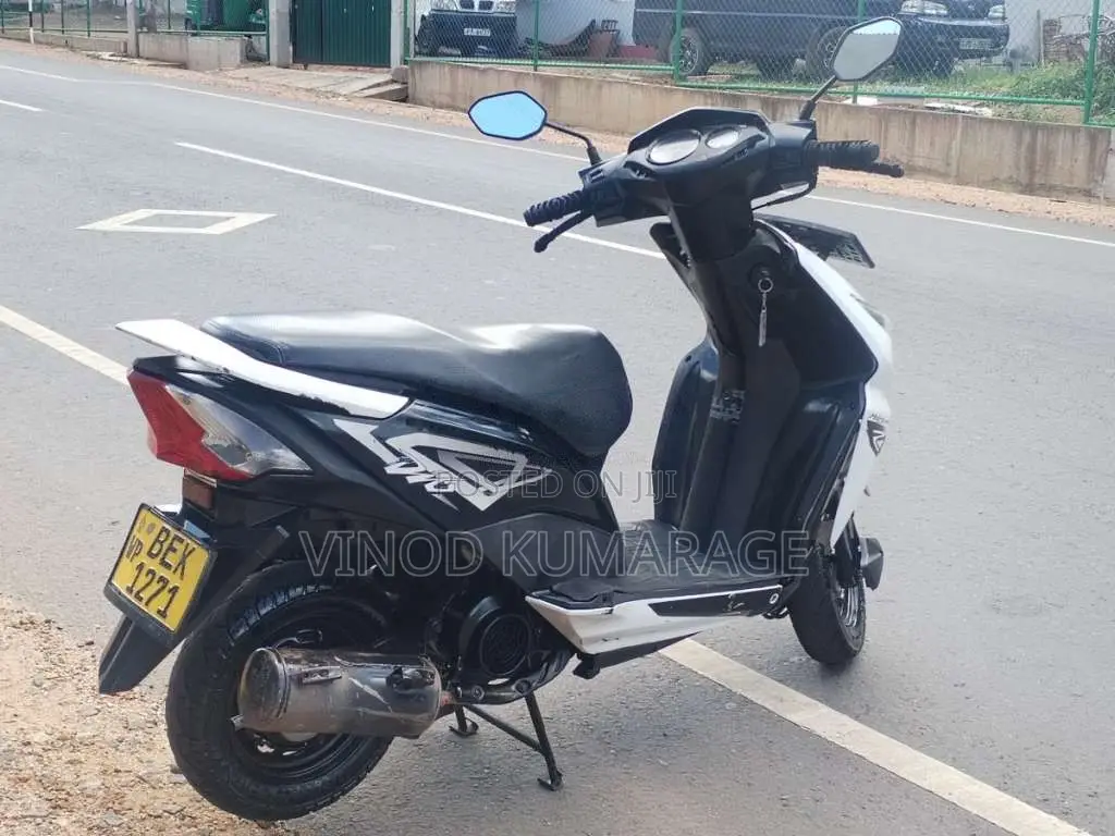 Honda Dio 2016 Motorbike (Used)